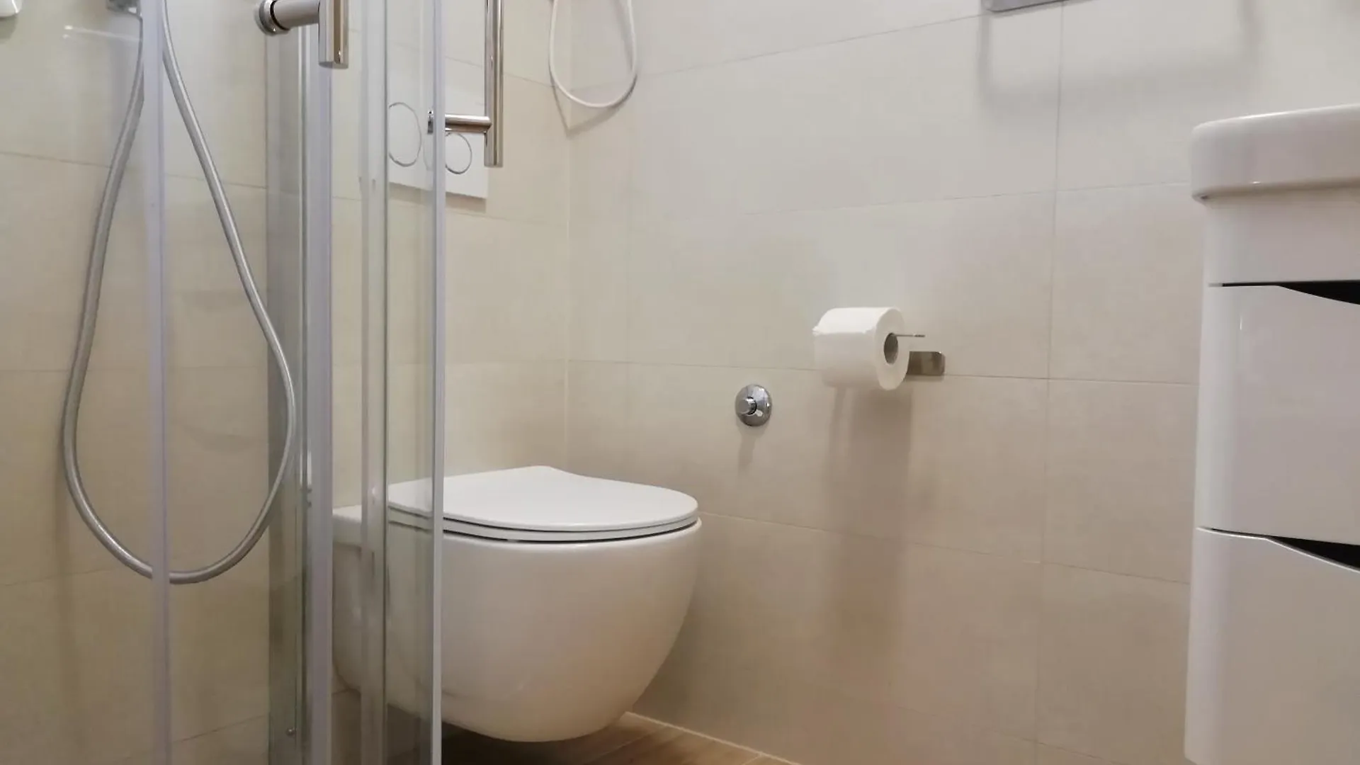 Apartments Valentina-B 닌 0*,