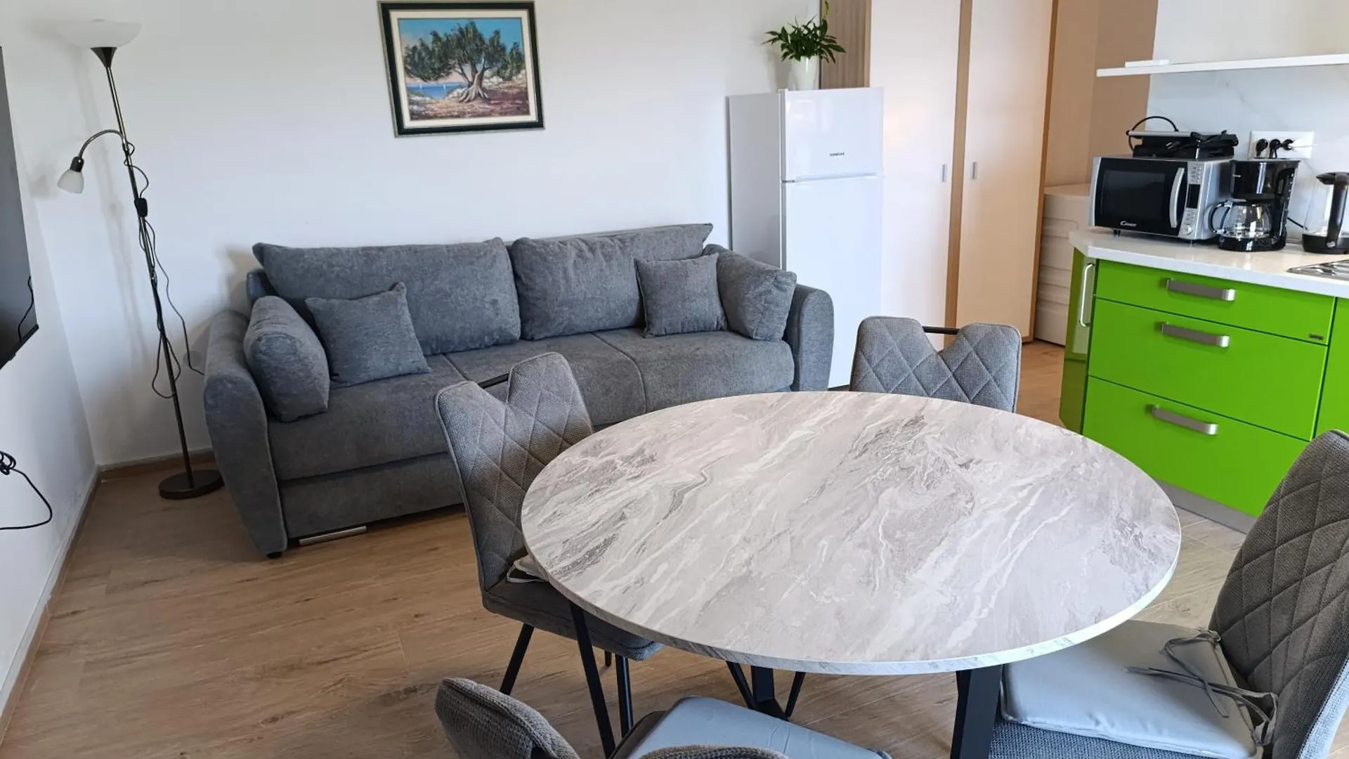 Apartments Valentina-B 닌