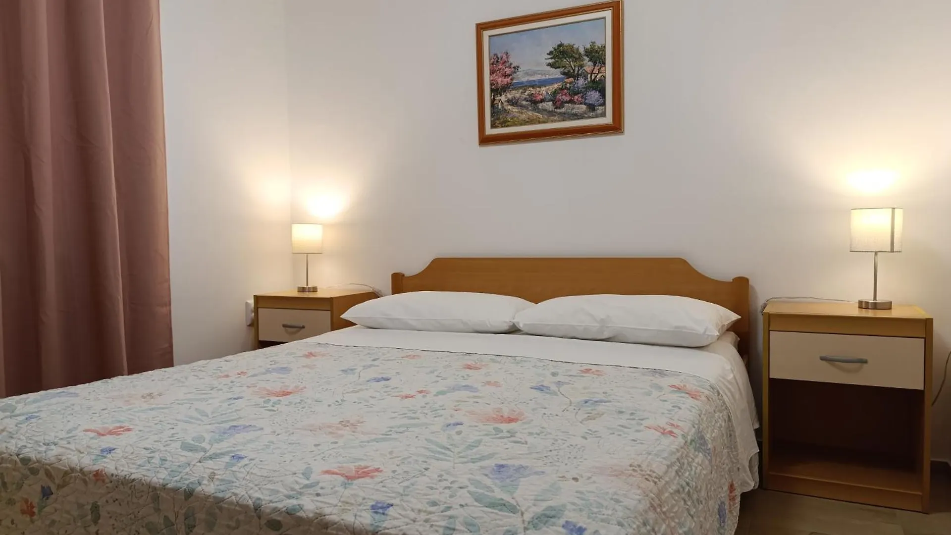 Apartments Valentina-B 닌 0*,