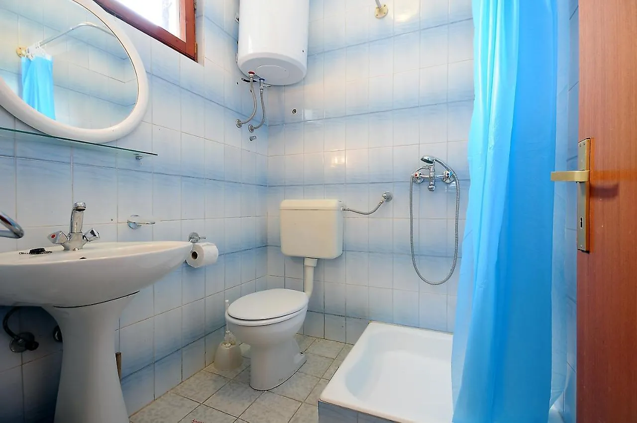 Apartments Valentina-B Нин