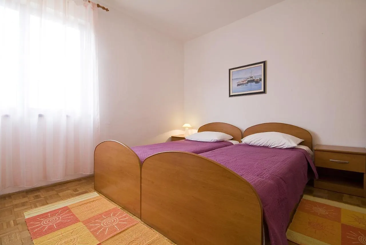 Apartments Valentina-B Нин